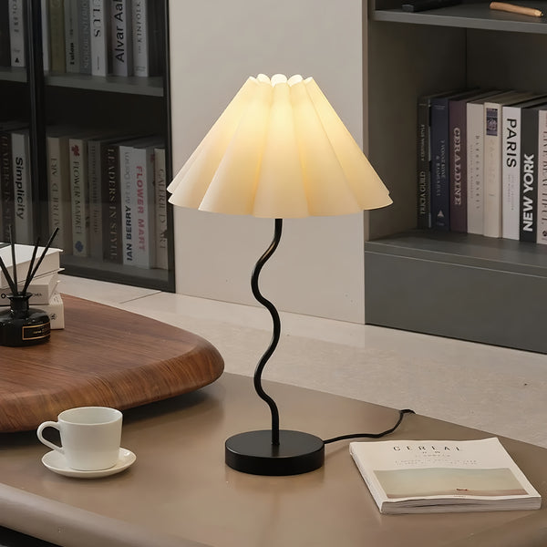 S-förmige Nachttischlampe mit Blumen-Schirm & Metallfuß E14